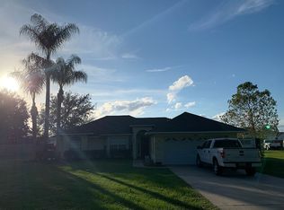 705 Fletcher Rd, Umatilla, FL 32784