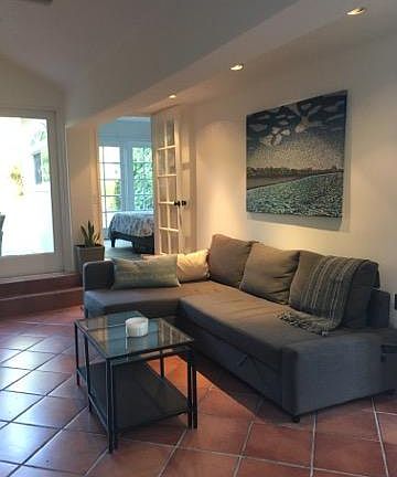 3rd image of 3058 Olive Ave