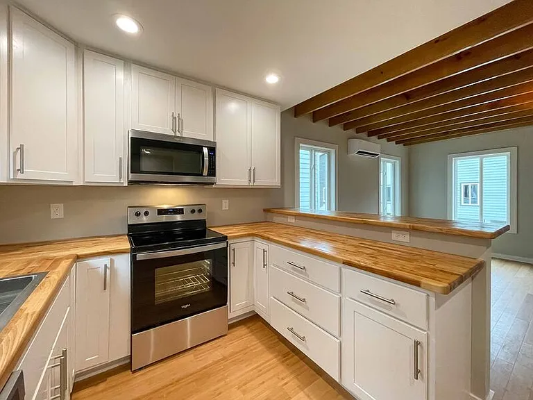 56 W Cascade St — Photo 5