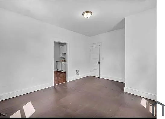 2815 Tampa Ave — Photo 3