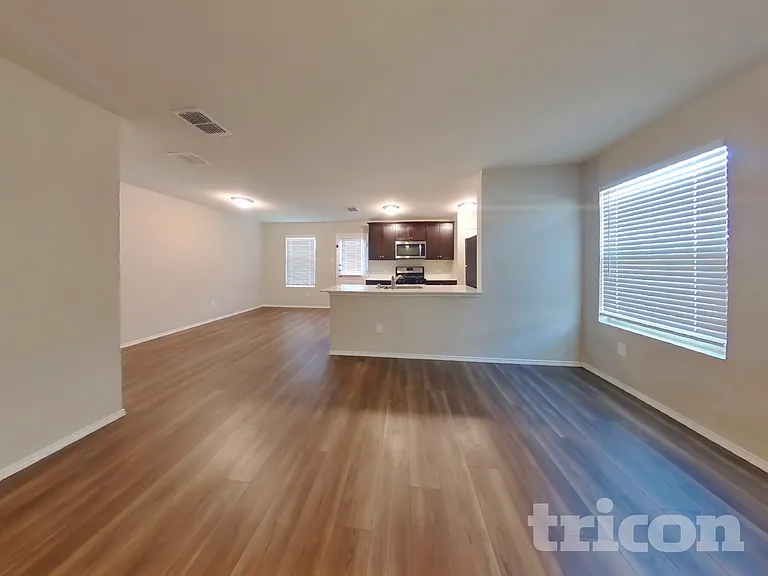 460 Blue Crow Ln — Photo 4
