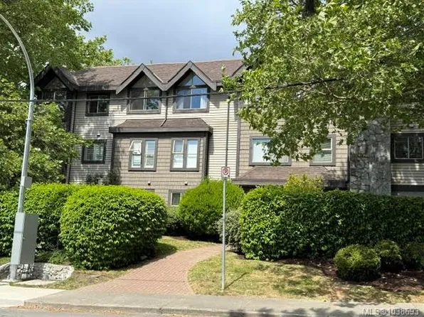 108 Gorge Rd W #102, Saanich, BC V9A 1M2