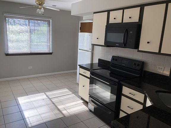 3rd image of 9616 Bianco Ter APT E