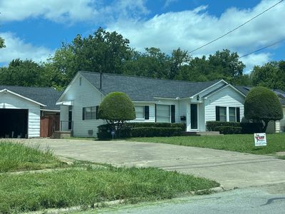 1109 E Lamar St, Sherman, TX, 75090