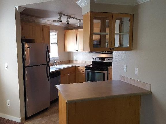 3rd image of 23410 18th Ave S APT J302