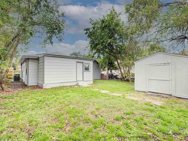 4220 Delhi St — Photo 27