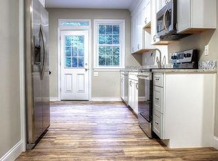 4 Montrose Park APT 3, Walpole, MA 02081
