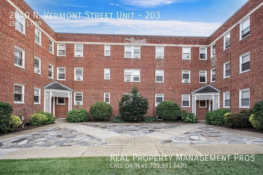 1st image of 2040 N Vermont St APT 203