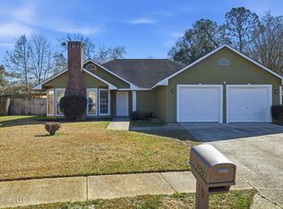 2091 Carolwood Dr, Biloxi, MS 39532