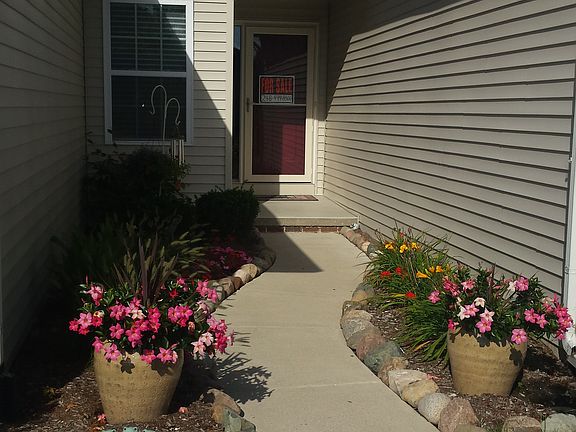 2nd image of 3376 Grove Ln #1