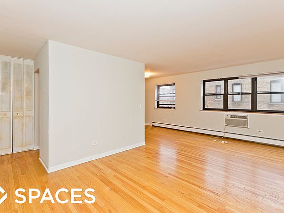 3rd image of 510 W Briar Pl APT 409