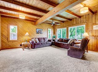 2241 Milton St N, Roseville, MN 55113