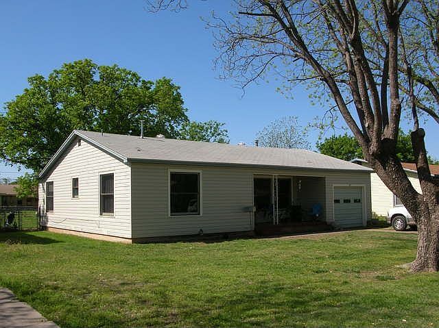 1st image of 565 E North 22nd St