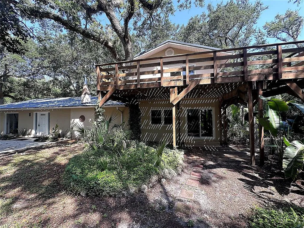 3 bed, 2.5 bath, 2902 sqft, $2,500 — Photo 2