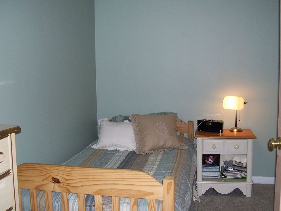2nd image of 14 Hillcrest Rd
