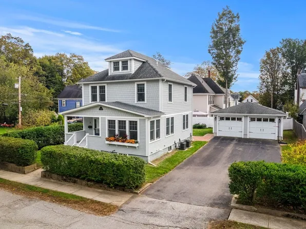 1 Woodlawn St, Amesbury, MA 01913