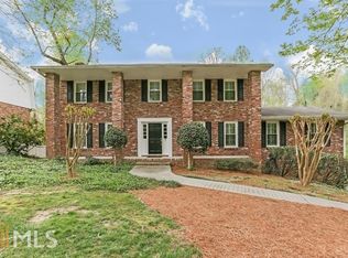 2330 Kingsland Dr, Dunwoody, GA 30360