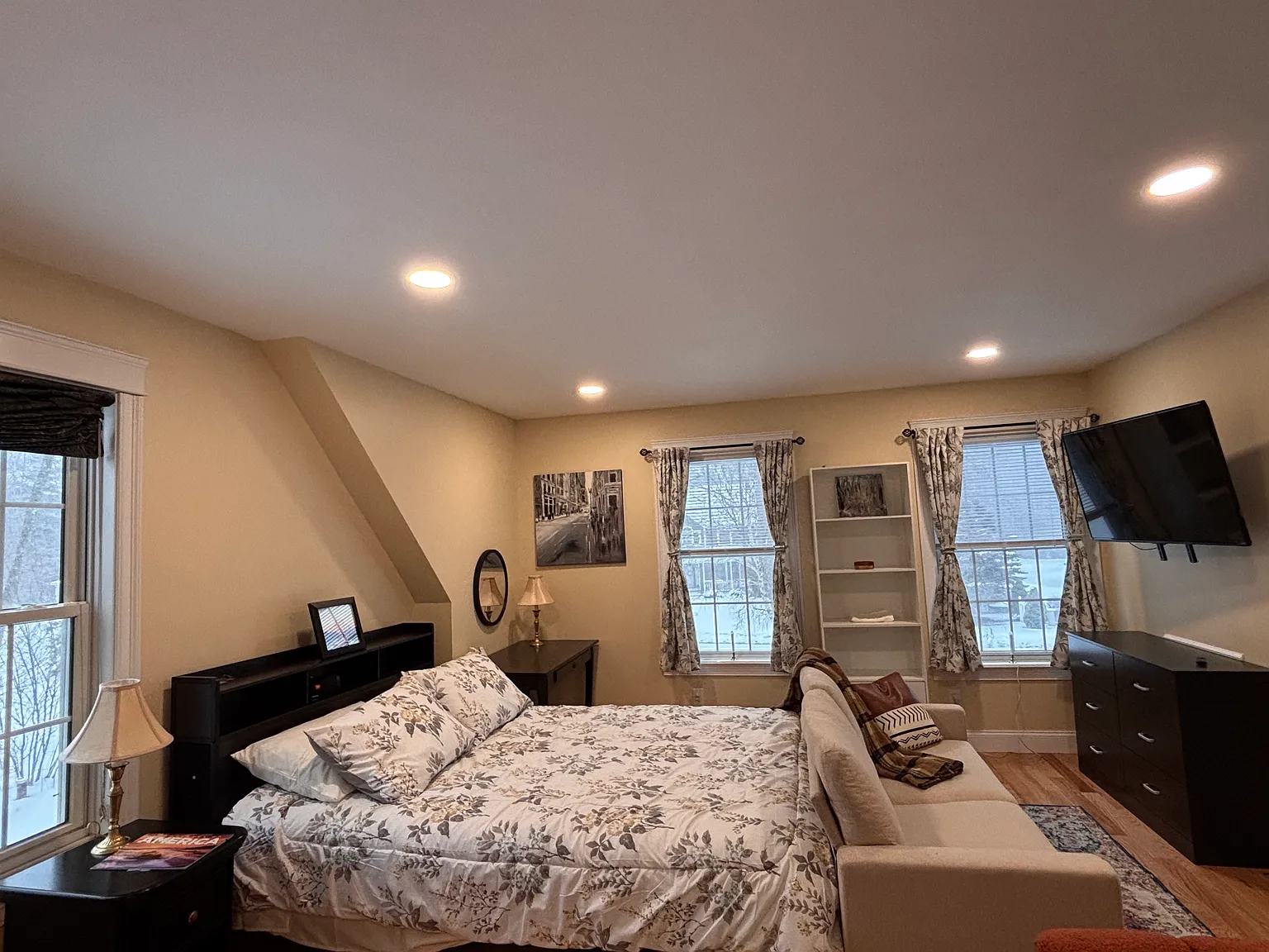 11 Sofia Rd — Photo 1