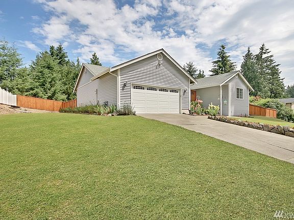 2nd image of 11209 208th Avenue Ct E