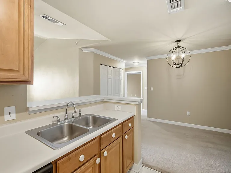 18318 Bridle Club Dr — Photo 6