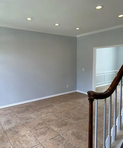 110 Noritake Dr — Photo 3