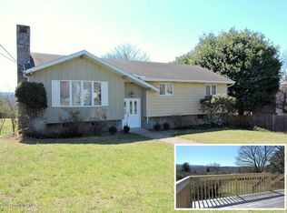 2017 Sutton Dr, Stroudsburg, PA 18360