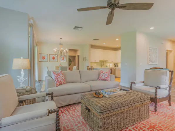 4919 Pepelani Loop APT 28A, Princeville, HI 96722