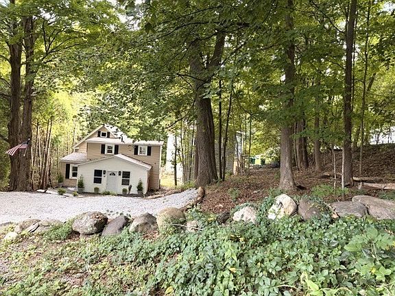 4th image of 12 Ryefield Rd