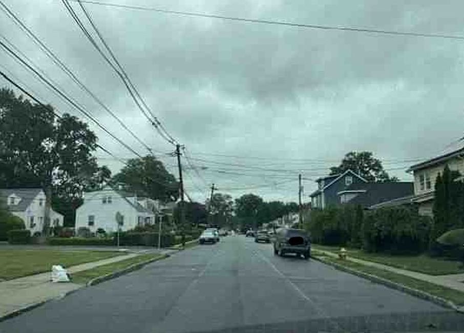Exterior Neighborhood (street photo)