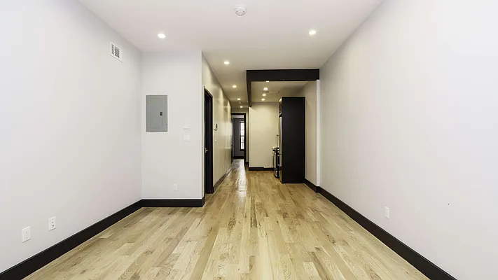 Rented by Nooklyn NYC LLC | media 17