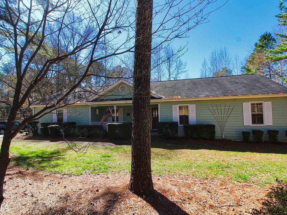 2nd image of 15 Little Haynes Dr