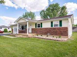 1611 W Booe Rd, Austin, IN 47102