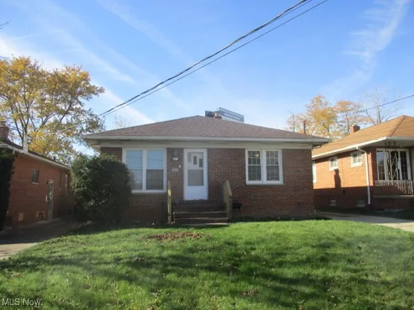 5270 E 135th St, Garfield Heights, OH 44125