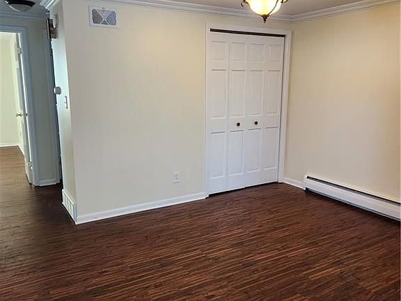 4th image of 100 Churchcroft Ln APT 1