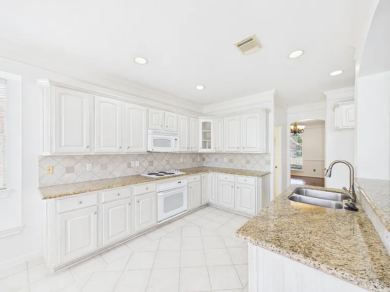5407 Lake Place Dr — Photo 17
