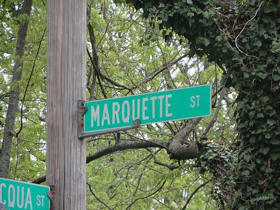 5th image of 335 Marquette St