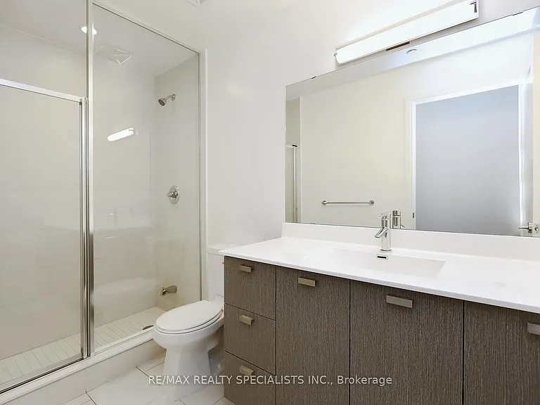 275 Village Green Sq #216 — Photo 4