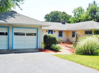 26 Kitchell Lake Dr, West Milford, NJ 07480