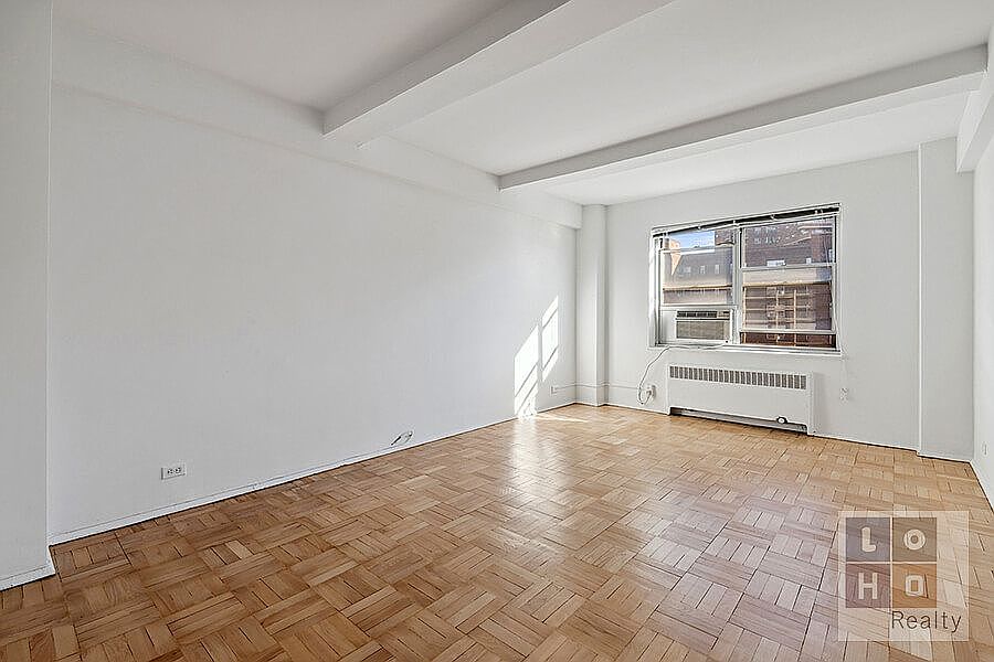 1st image of 530 Grand St APT E10d