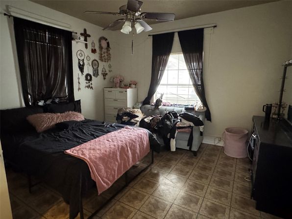 Additional property image - 608 S Willomet Ave, Dallas, TX 75208