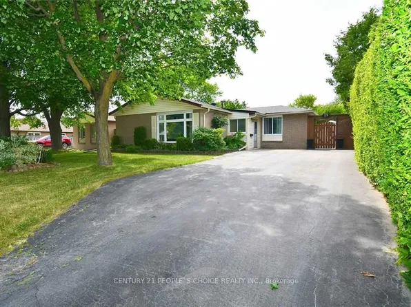 29 Flavian Cres, Brampton, ON L6T 3P2