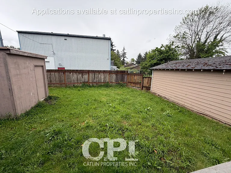 305 Rosewood St — Photo 23