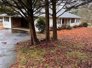 6944 Heardsville Rd, Cumming, GA 30028