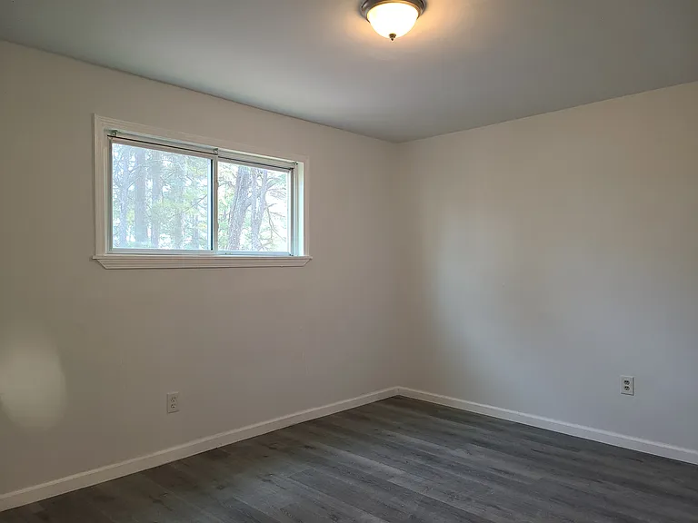 521 Gresham Park Dr #B — Photo 13
