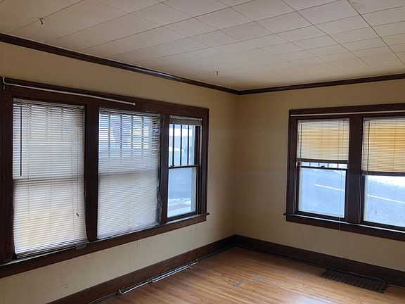 2nd image of 428 S 4th St #1