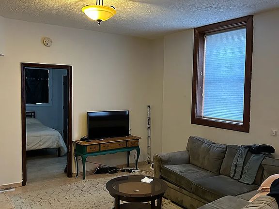 5th image of 30-70 29th St #2FAMILY