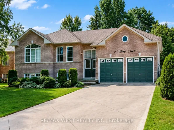 11 Bay Ct, Wasaga Beach, ON L9Z 1P7