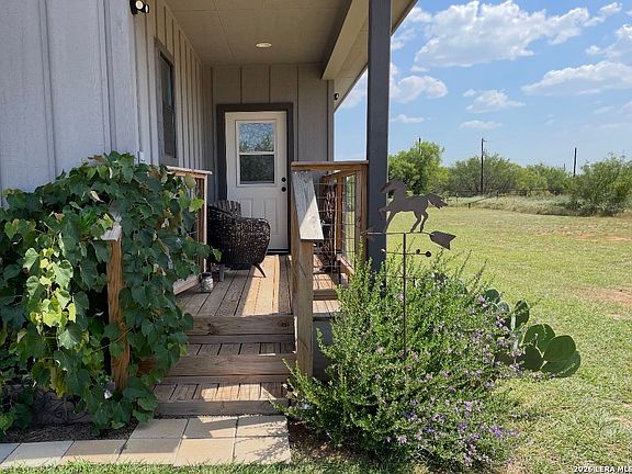 5th image of 675 County Road 1629