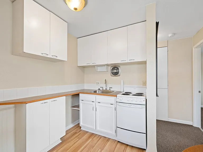 Cornerstone Apartments in Ballard — Photo 14