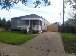 1313 Garfield Ave, Lincoln Park, MI 48146